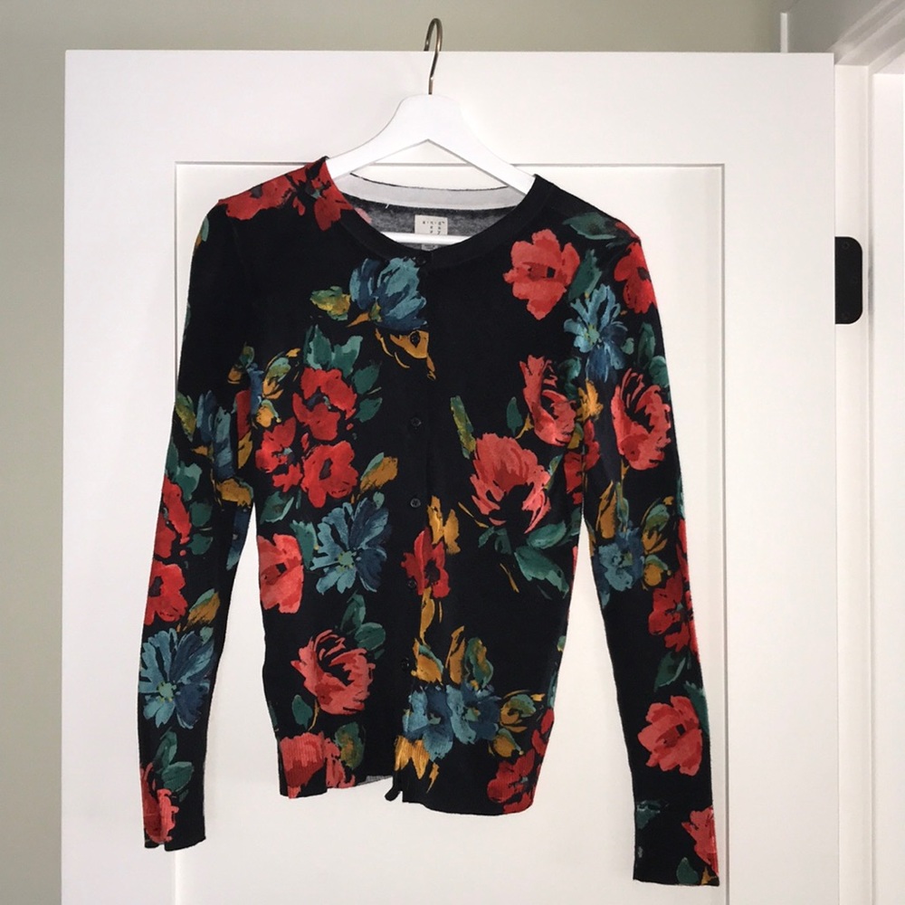 a new day | navy floral cardigan